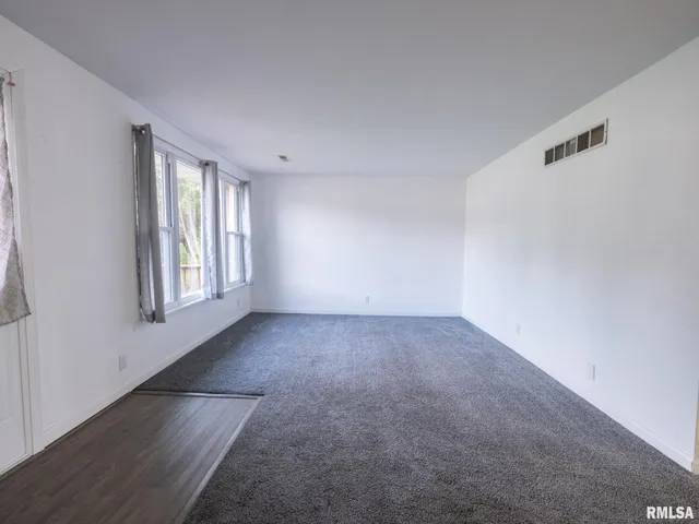 $284,900 | 101 Patricia Avenue, East Peoria, IL 61611