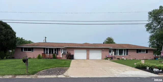 $284,900 | 101 Patricia Avenue, East Peoria, IL 61611