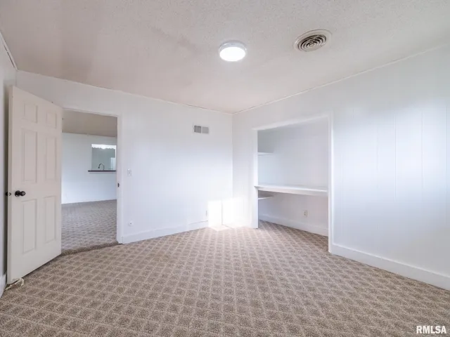 $284,900 | 101 Patricia Avenue, East Peoria, IL 61611