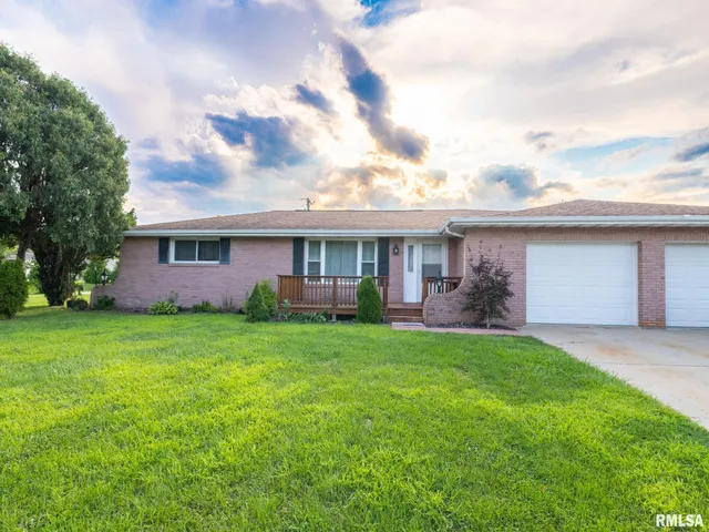 $284,900 | 101 Patricia Avenue, East Peoria, IL 61611