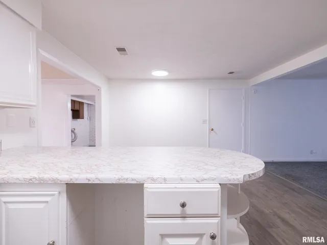 $284,900 | 101 Patricia Avenue, East Peoria, IL 61611