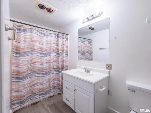 $284,900 | 101 Patricia Avenue, East Peoria, IL 61611