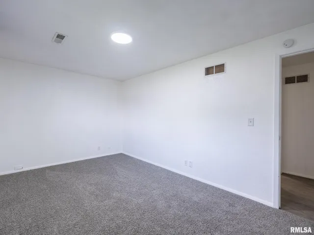 $284,900 | 101 Patricia Avenue, East Peoria, IL 61611