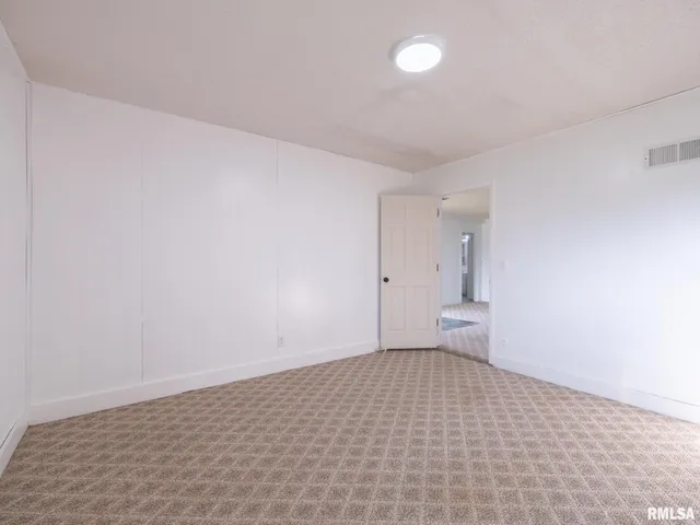 $284,900 | 101 Patricia Avenue, East Peoria, IL 61611