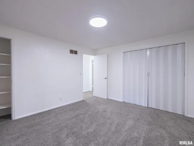 $284,900 | 101 Patricia Avenue, East Peoria, IL 61611