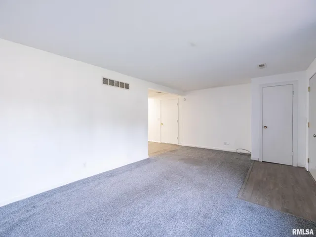 $284,900 | 101 Patricia Avenue, East Peoria, IL 61611