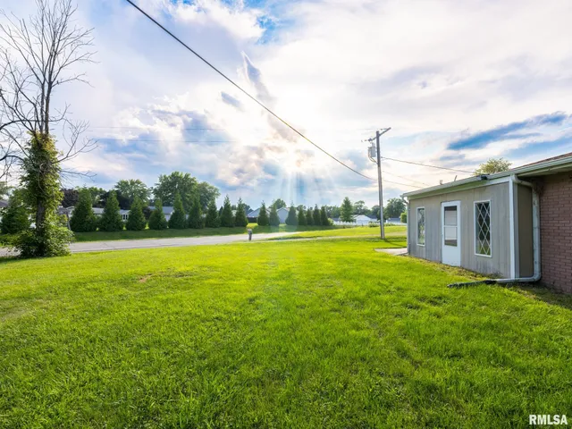 $284,900 | 101 Patricia Avenue, East Peoria, IL 61611