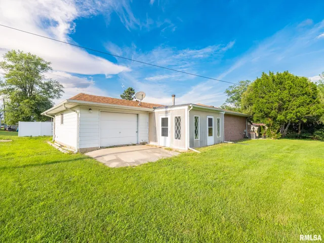 $284,900 | 101 Patricia Avenue, East Peoria, IL 61611