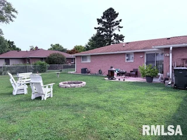 $284,900 | 101 Patricia Avenue, East Peoria, IL 61611