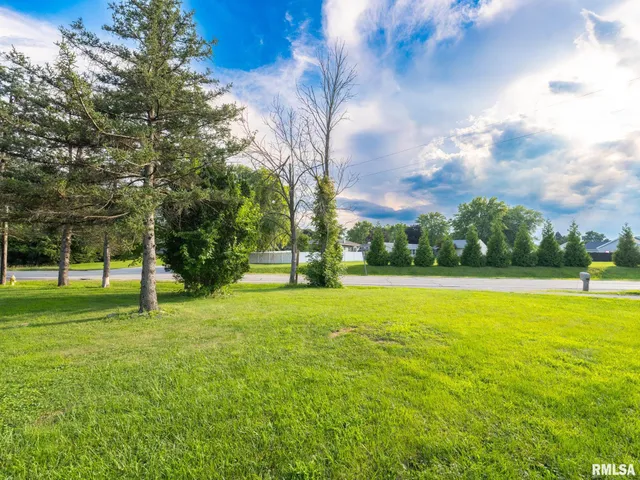 $284,900 | 101 Patricia Avenue, East Peoria, IL 61611