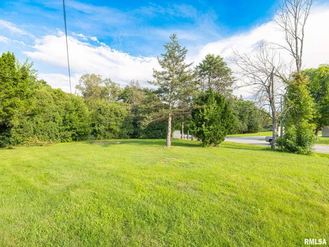 $284,900 | 101 Patricia Avenue, East Peoria, IL 61611