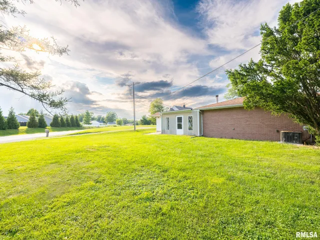 $284,900 | 101 Patricia Avenue, East Peoria, IL 61611