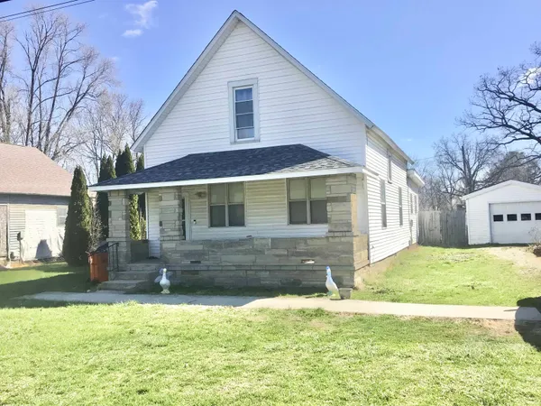 $225,000 | 713 South Franklin Street, Winamac, IN 46996