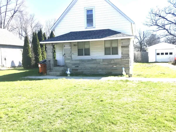 $225,000 | 713 South Franklin Street, Winamac, IN 46996