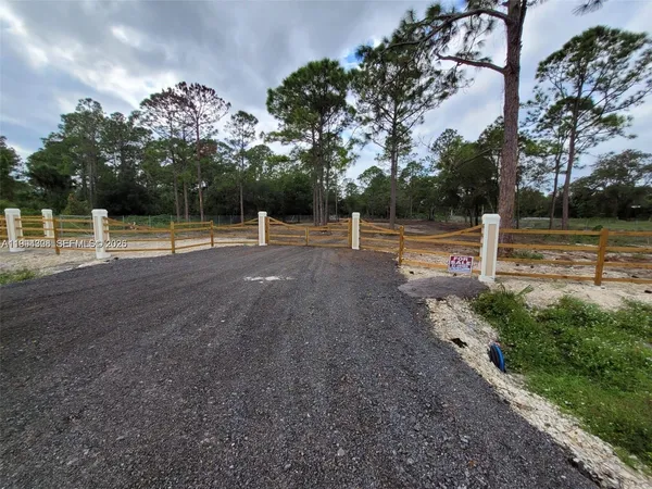 $79,900 | 610 South Quebrada Street, Clewiston, FL 33440