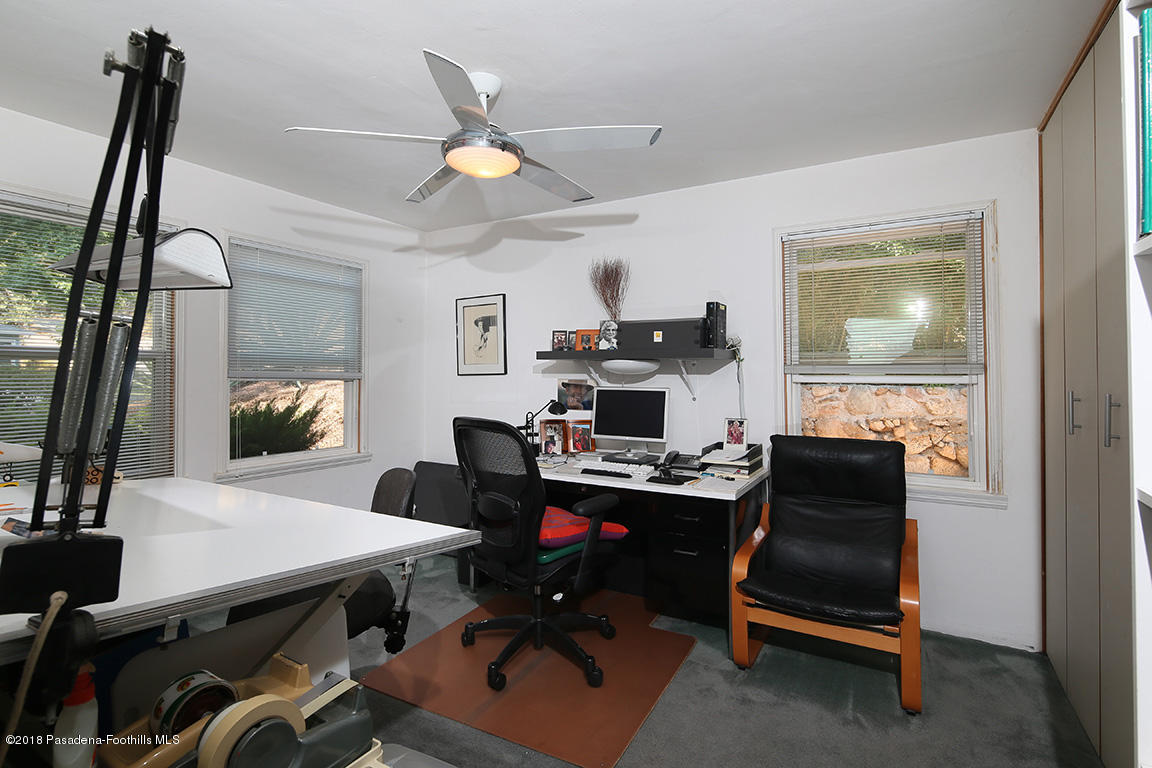 4372 Canyon Crest Road Altadena, CA 91001 - Photo 10 of 19 4372Canyon7