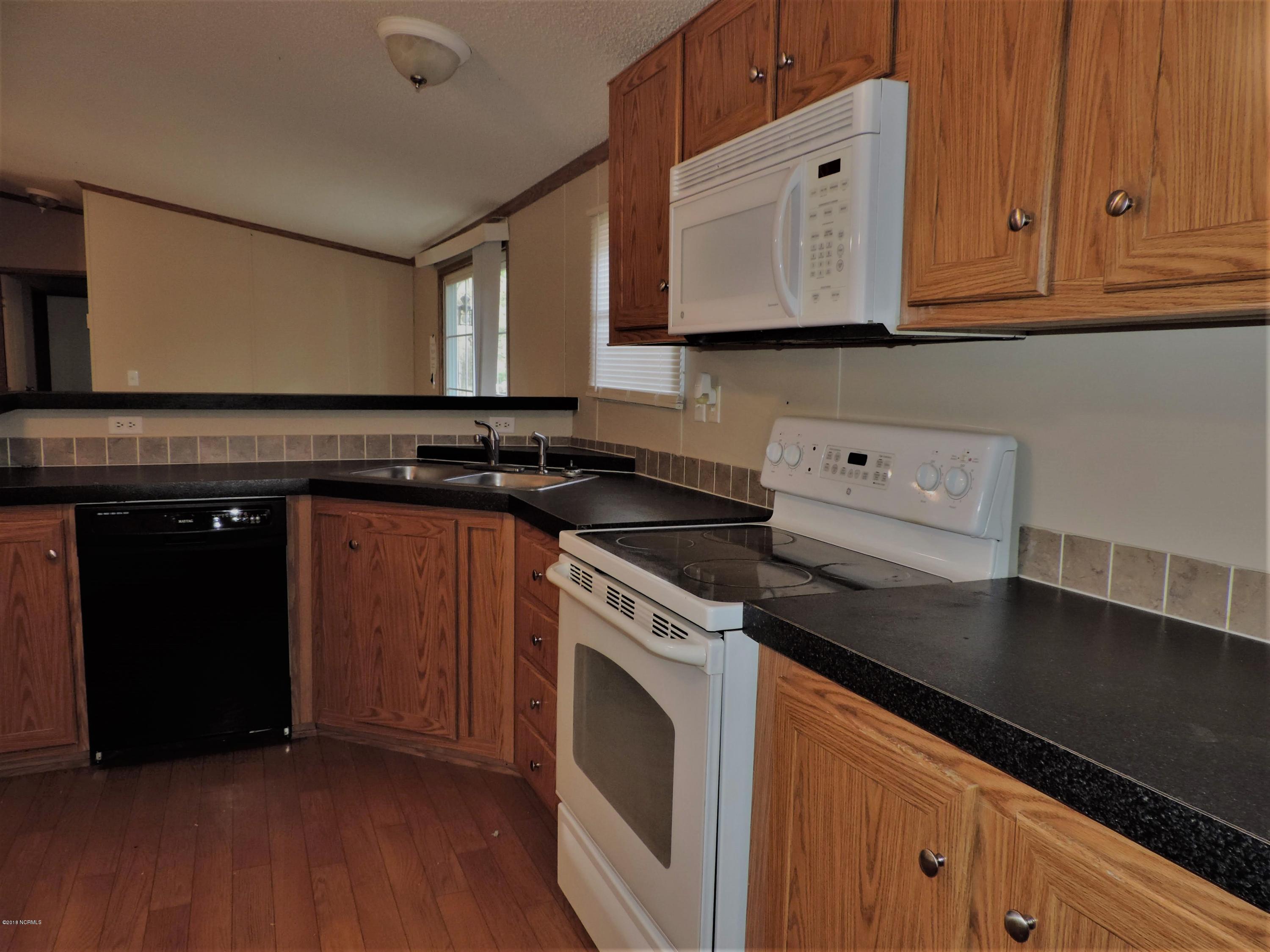 4219 Needmore Road Turkey, NC 28393 - Photo 4 of 7 DSCN9904