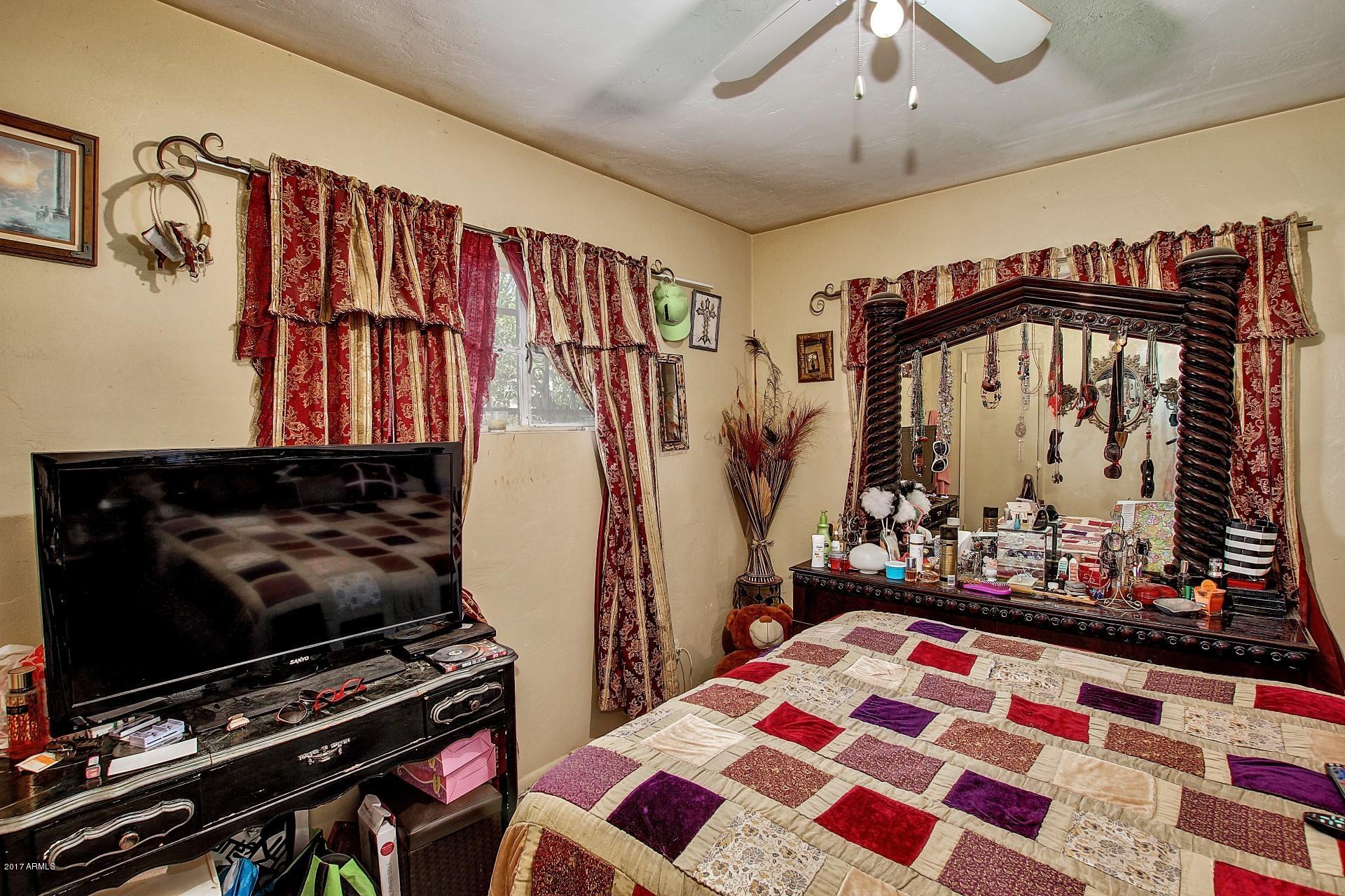 2202 North 30th Street Phoenix, AZ 85008 - Photo 14 of 16 0015-30th (14)