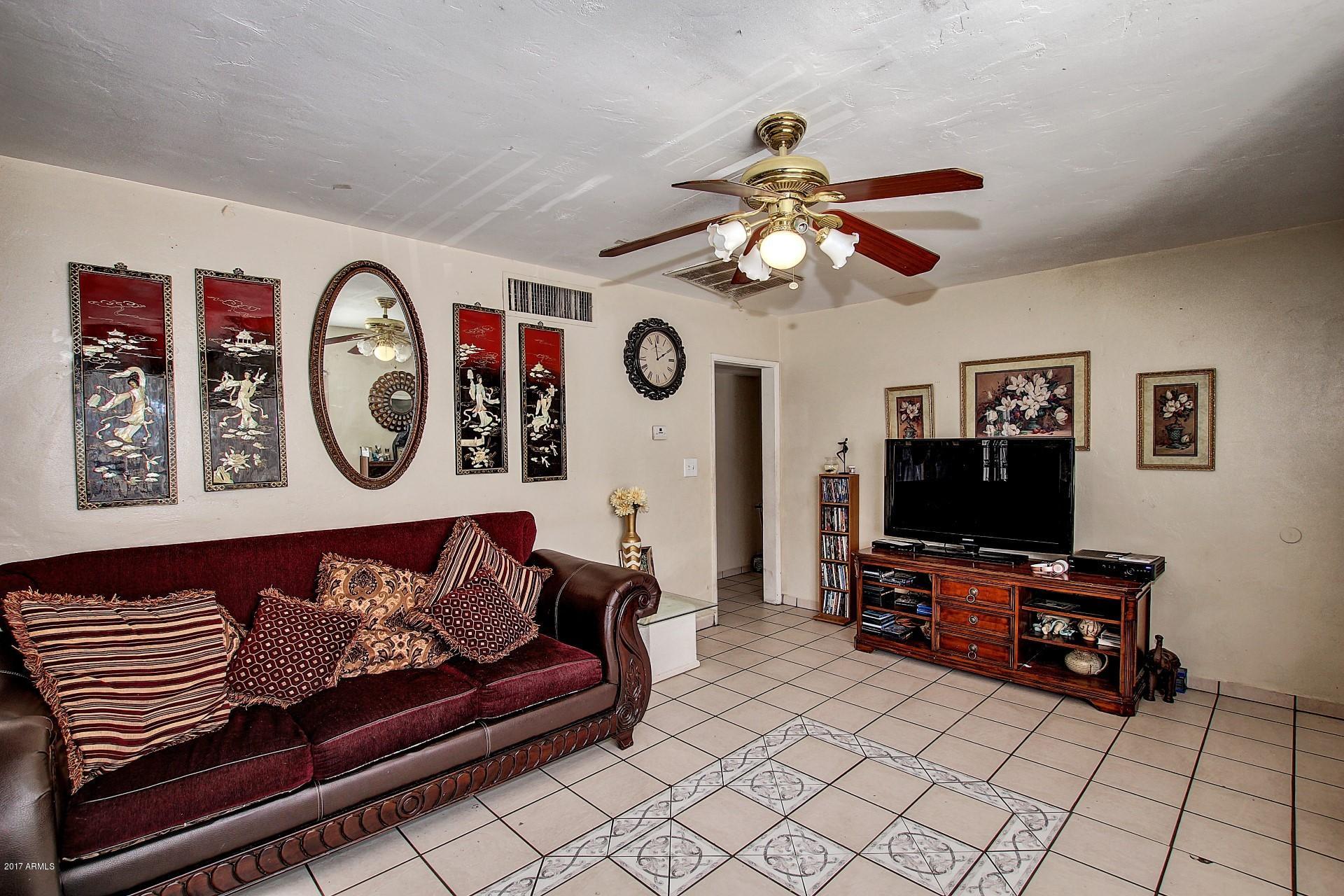 2202 North 30th Street Phoenix, AZ 85008 - Photo 6 of 16 0007-30th (6)