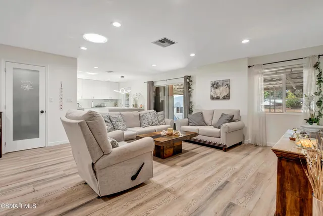 $1,195,000 | 8225 Fallbrook Avenue, West Hills, CA 91304