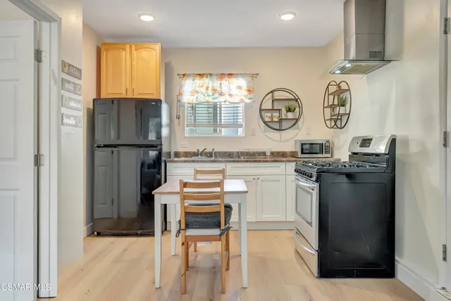 $1,195,000 | 8225 Fallbrook Avenue, West Hills, CA 91304