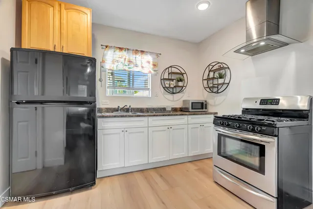 $1,195,000 | 8225 Fallbrook Avenue, West Hills, CA 91304