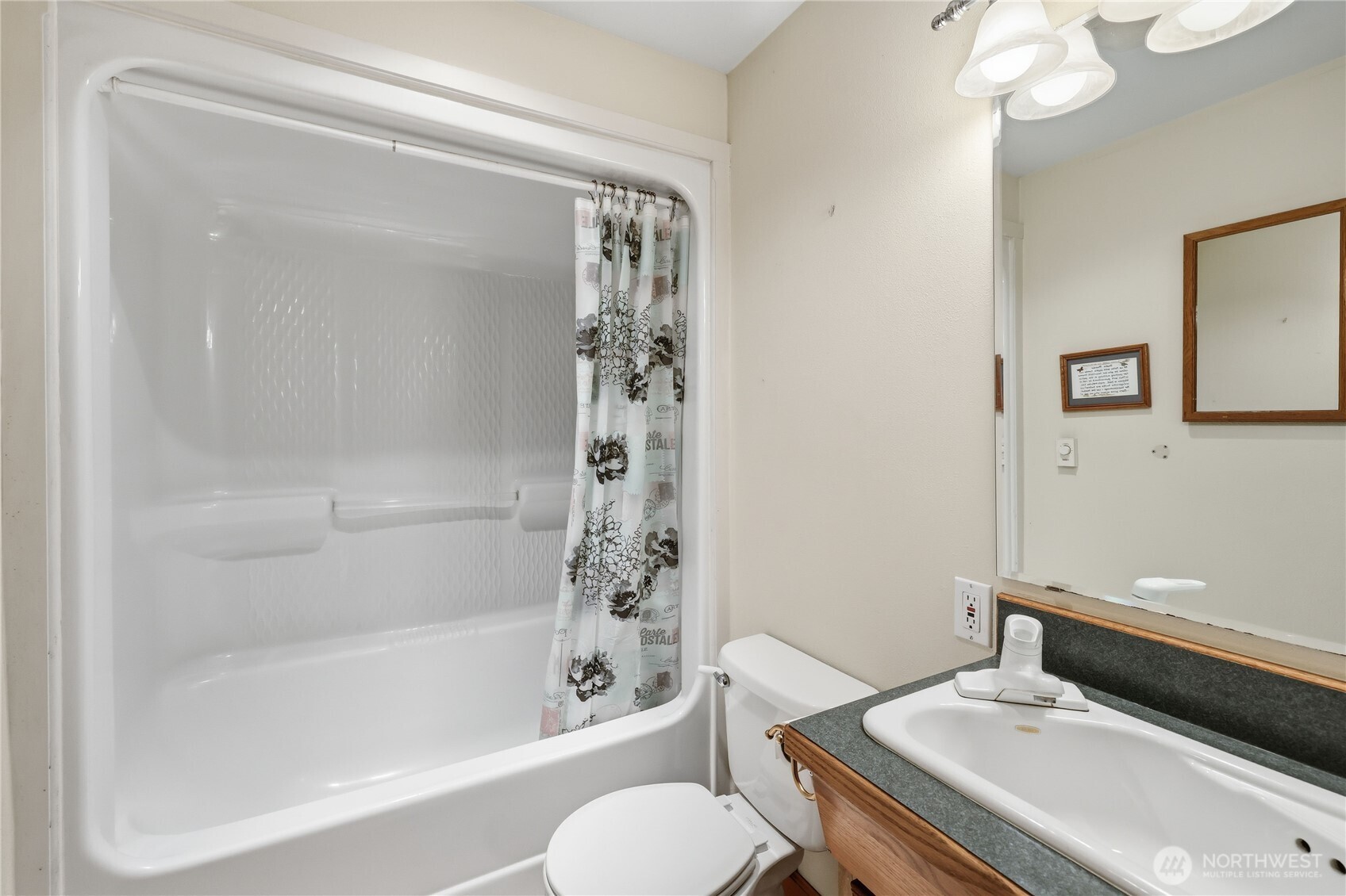 252 Jansen Road Nordland, WA 98358 - Photo 32 of 40 a bathroom with a sink toilet and shower