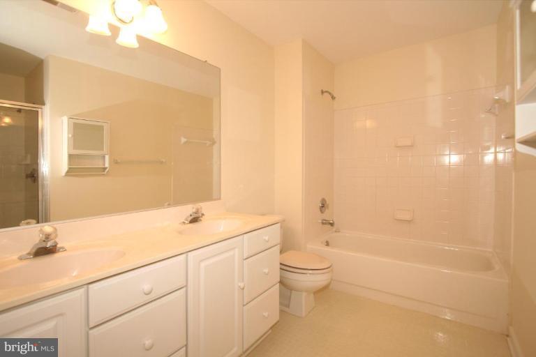 3630 Ransom Place Alexandria, VA 22306 - Photo 13 of 19 Master Bath