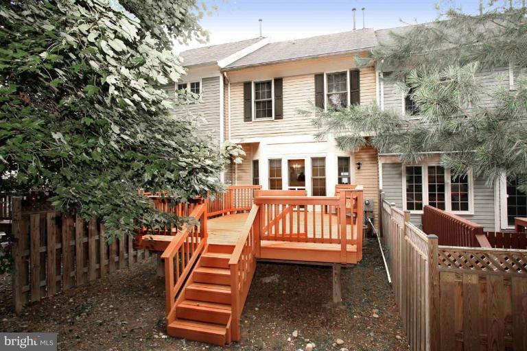 3630 Ransom Place Alexandria, VA 22306 - Photo 17 of 19 Exterior (Rear)