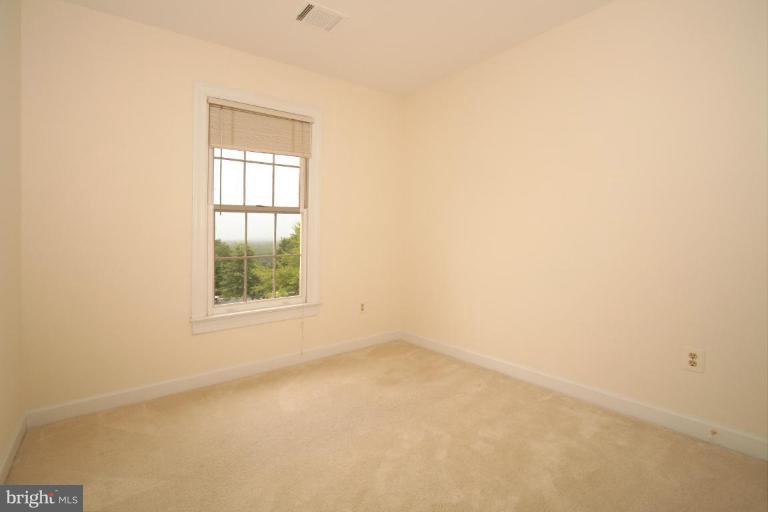 3630 Ransom Place Alexandria, VA 22306 - Photo 3 of 19 Bedroom #2