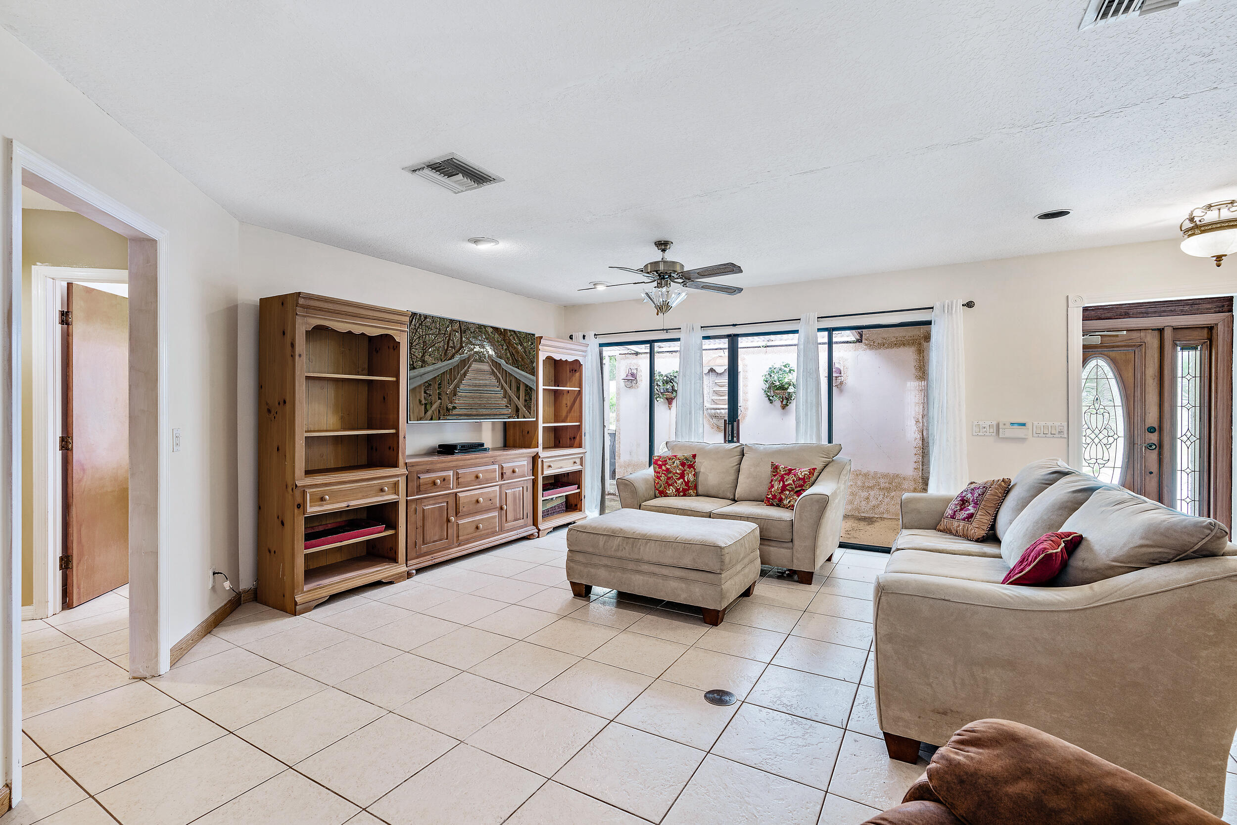 5768 Tucker Road Jupiter, FL 33458 - Photo 4 of 16 5768 Tucker Rd-2
