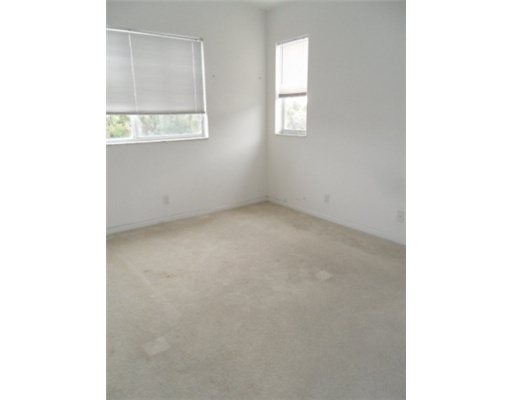 3231 Laurel Ridge Circle Riviera Beach, FL 33404 - Photo 6 of 13 Additional Photo