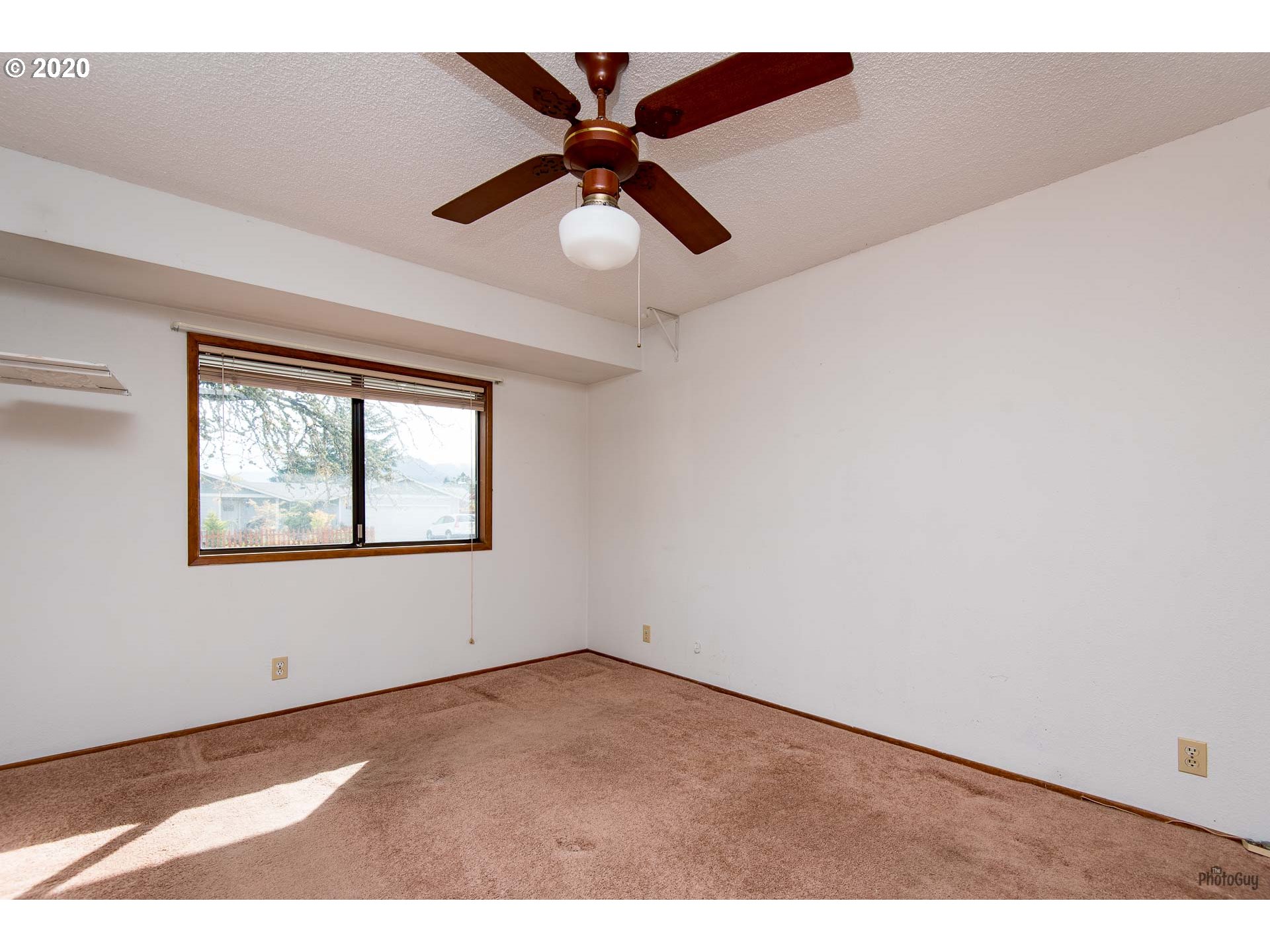 364 North 49th Street Springfield, OR 97478 - Photo 17 of 30
