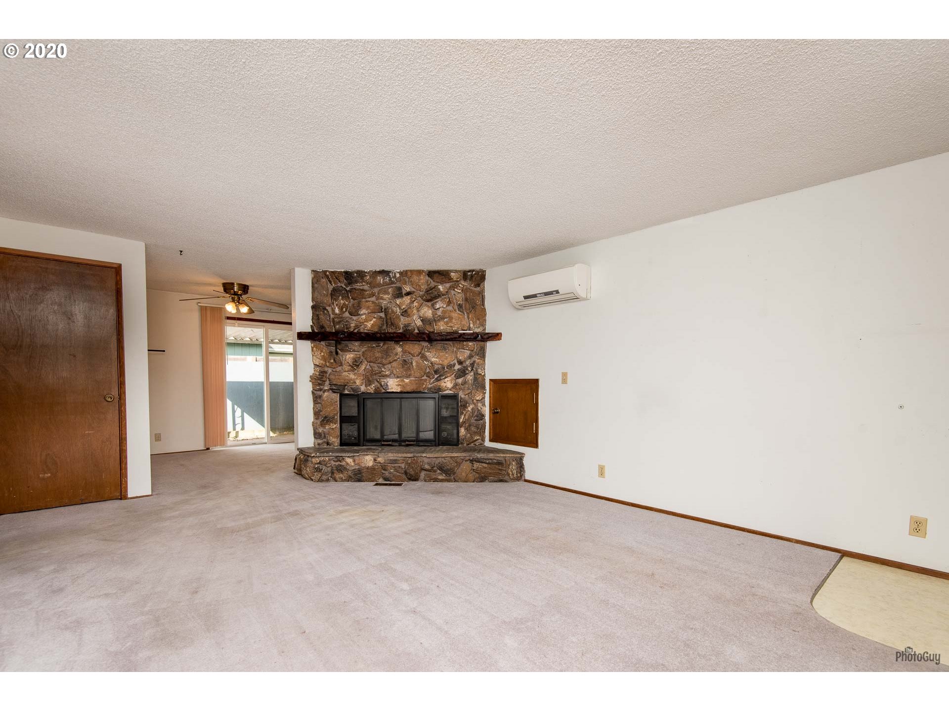 364 North 49th Street Springfield, OR 97478 - Photo 4 of 30