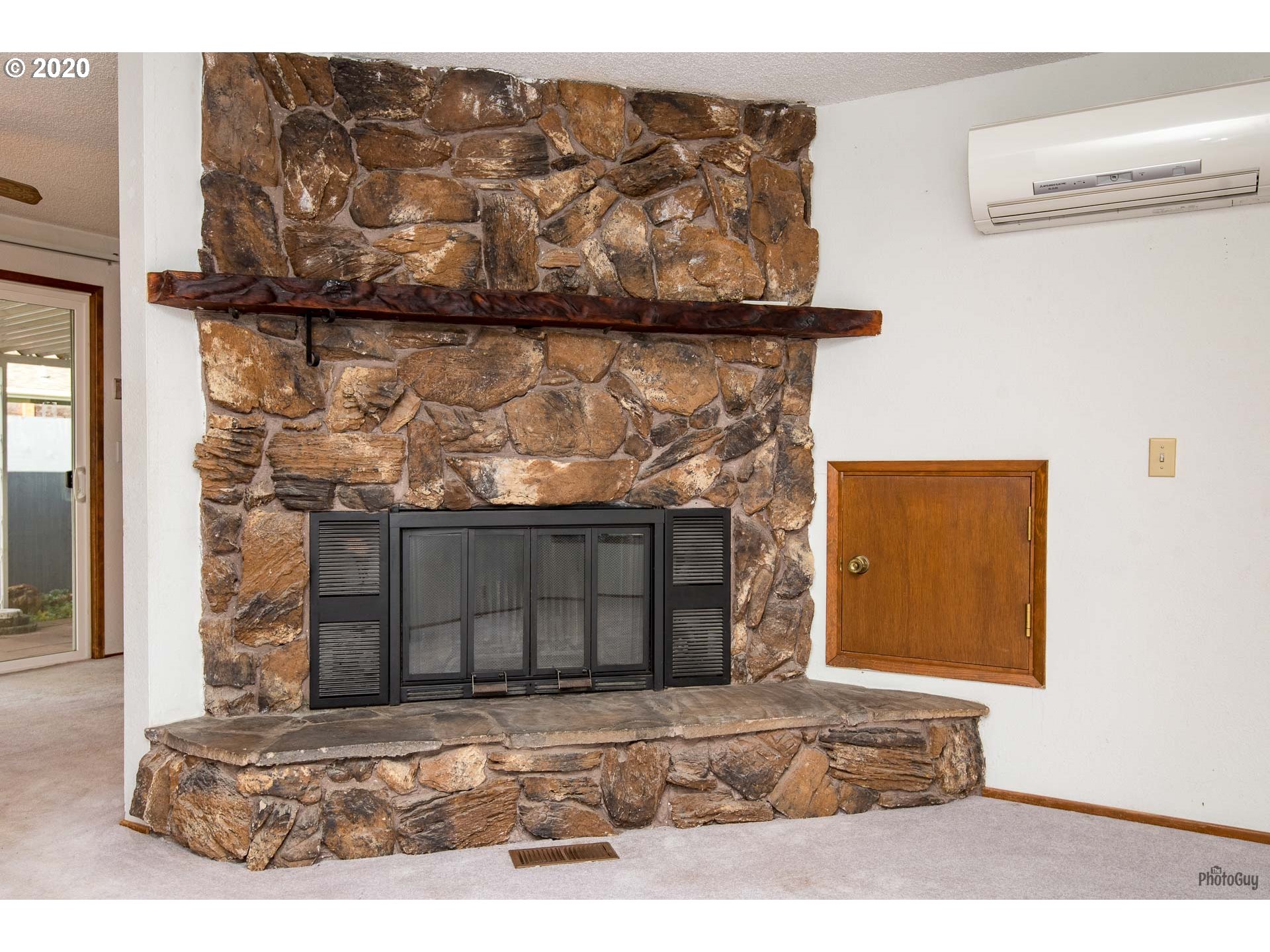 364 North 49th Street Springfield, OR 97478 - Photo 7 of 30