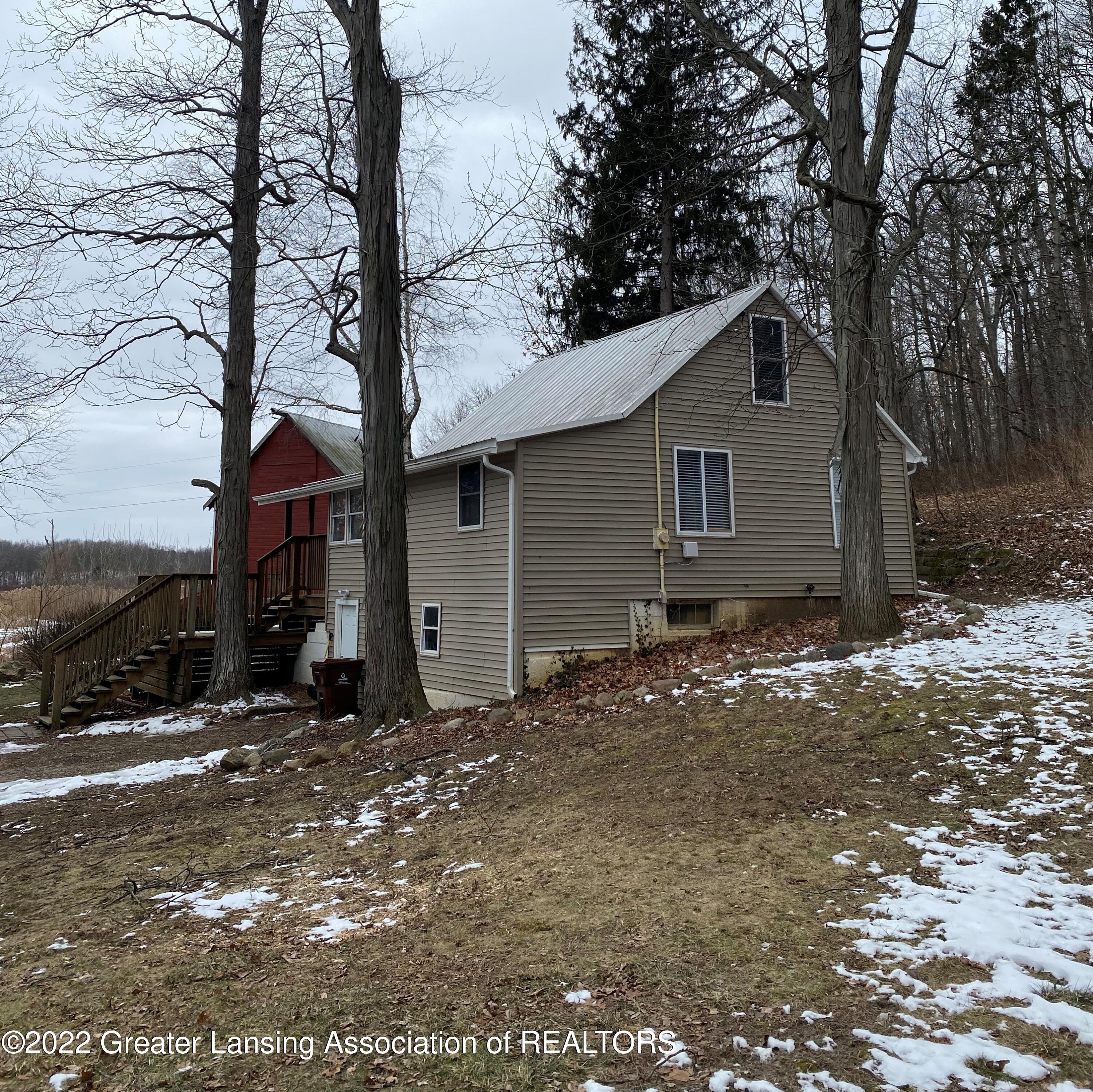 1840 Kelly Road Mason, MI 48854 - Photo 3 of 5 IMG-2499