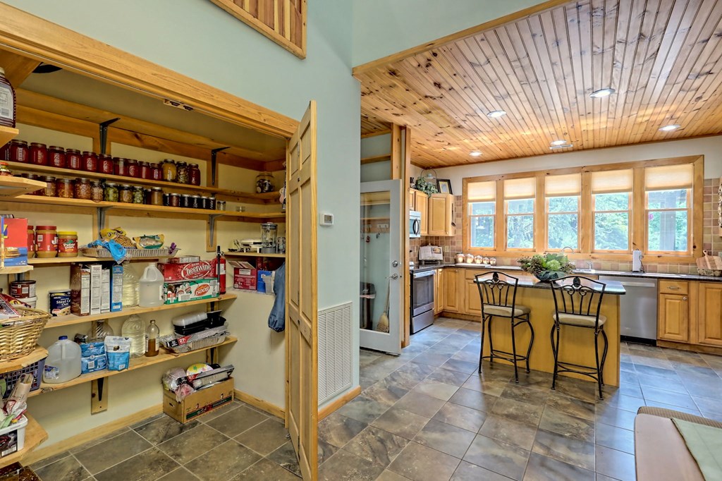 258 Low Gap Road Hayesville, NC 28904 - Photo 30 of 74 Gallery Image 30