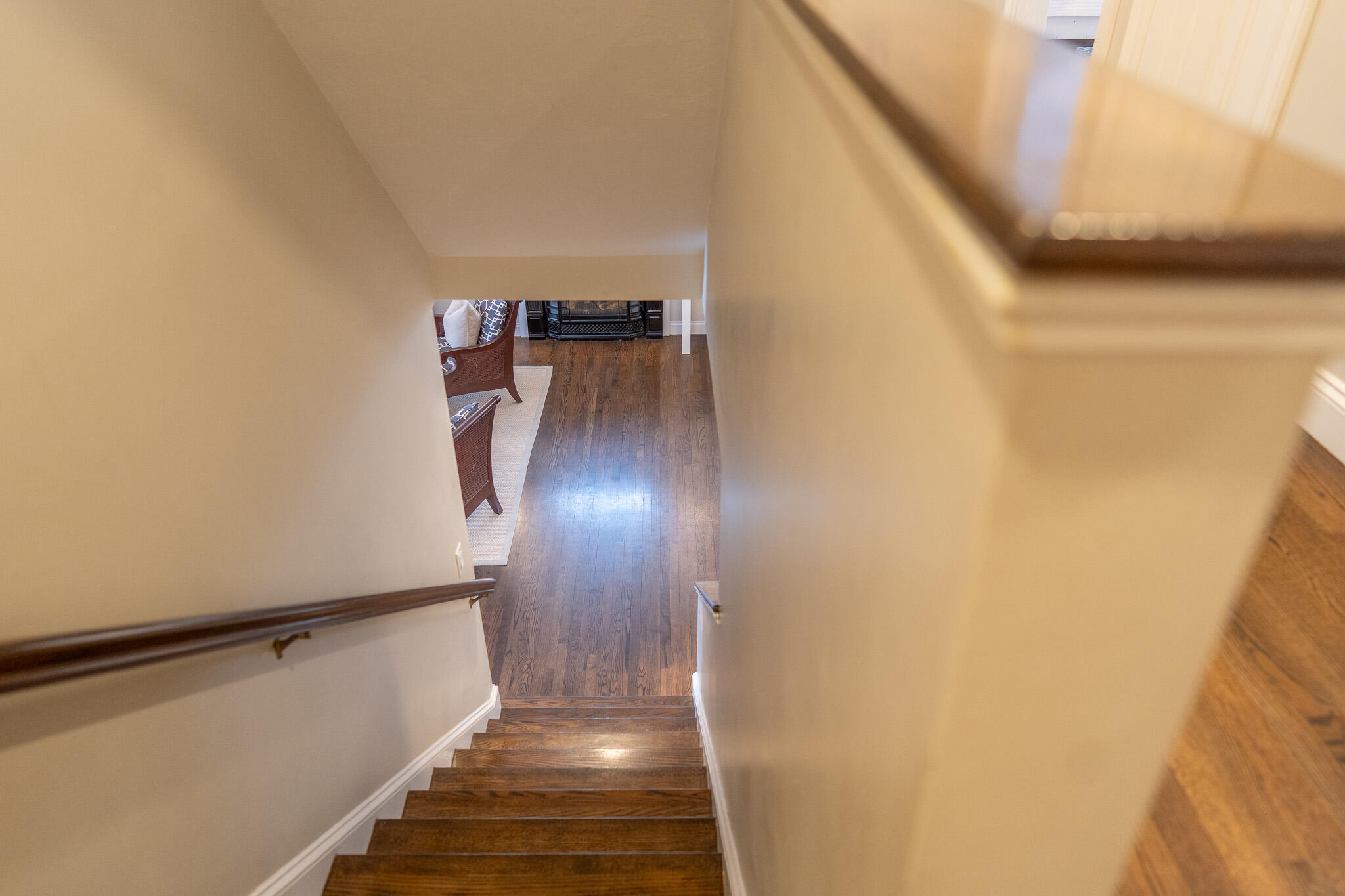 10 Abbey Gate Road Cotuit, MA 02635 - Photo 31 of 67 a view of an entryway