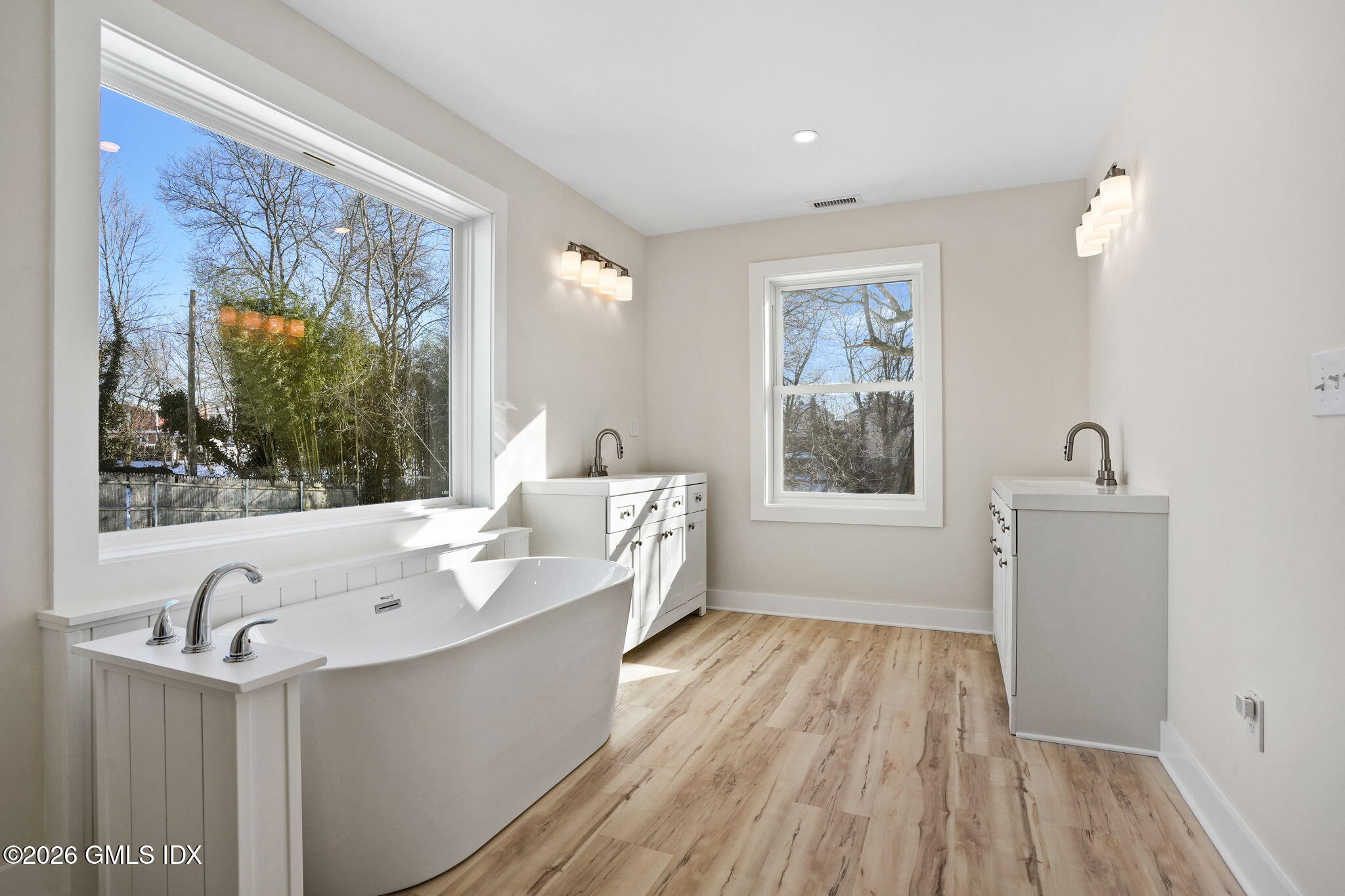 79 View Street West Greenwich, CT 06830 - Photo 14 of 26 29-web-or-mls-79-view-st-w