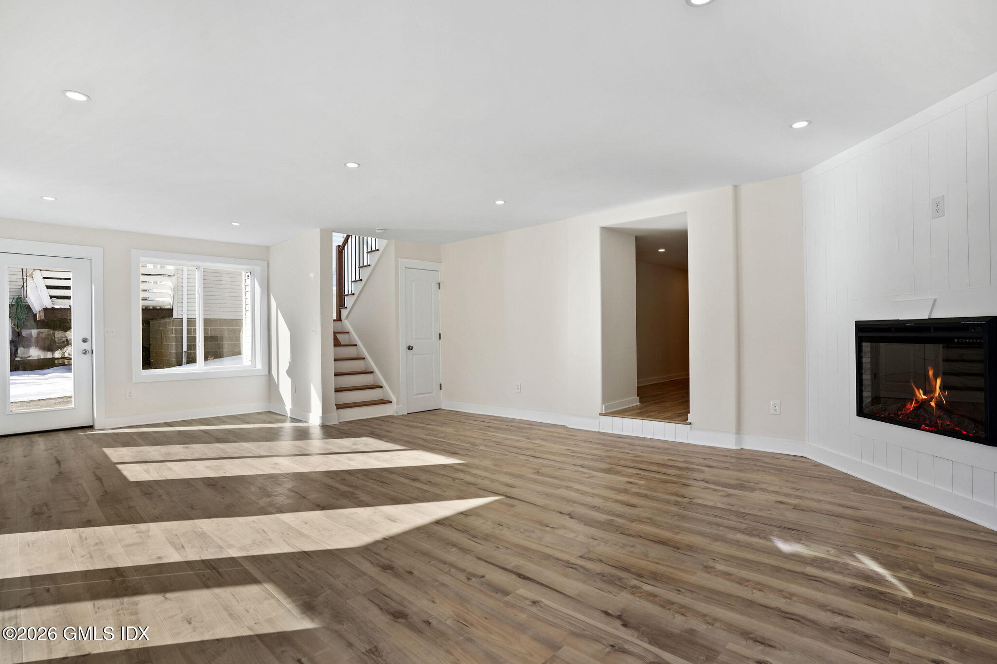 79 View Street West Greenwich, CT 06830 - Photo 17 of 26 36-web-or-mls-79-view-st-w