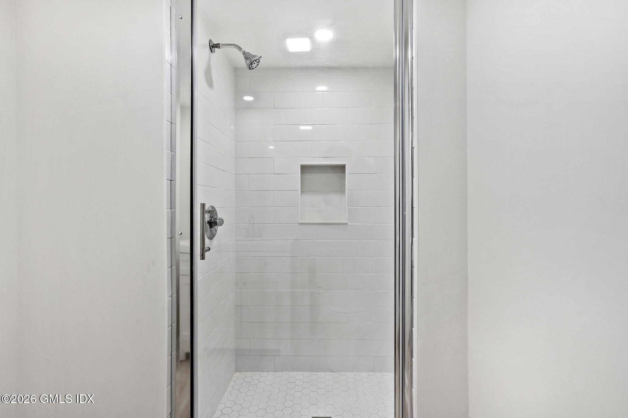 79 View Street West Greenwich, CT 06830 - Photo 21 of 26 46-web-or-mls-79-view-st-w