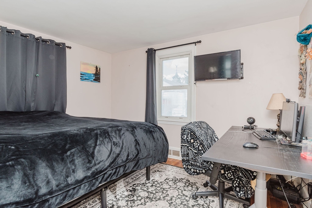 42 Harding Road Fairhaven, MA 02719 - Photo 32 of 38