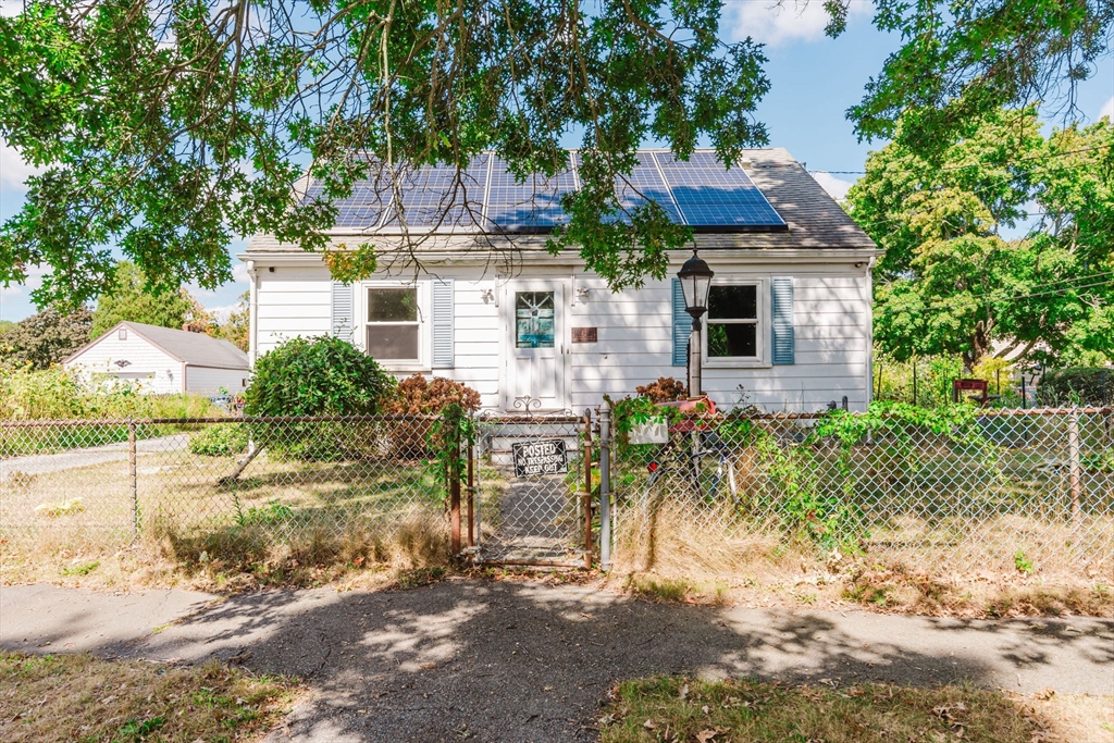 42 Harding Road Fairhaven, MA 02719 - Photo 5 of 38