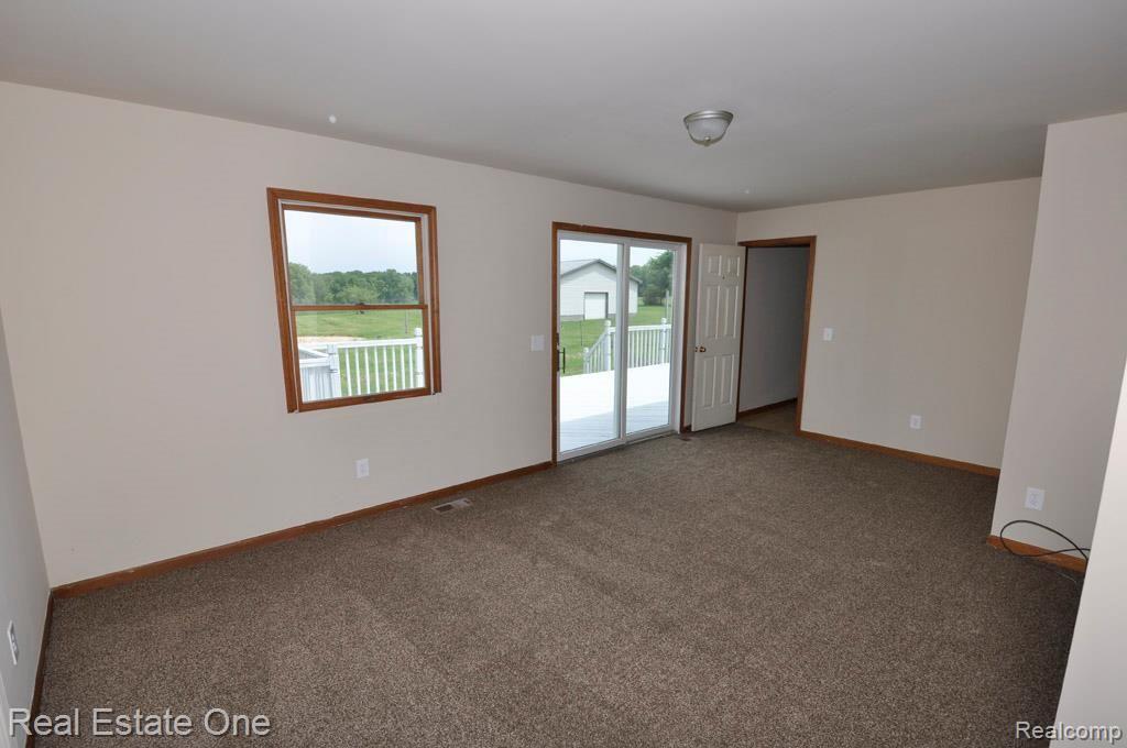 660 Dieterle Road Fowlerville, MI 48836 - Photo 9 of 35 Master