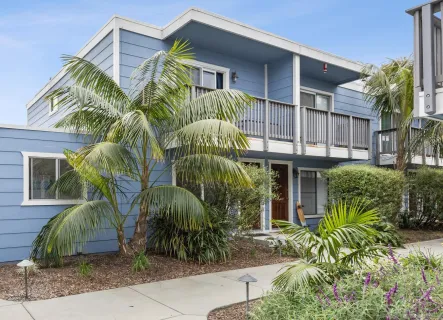 $1,149,000 | 981 North Vulcan Avenue, Unit 7, Encinitas, CA 92024