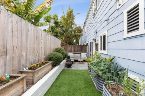 $1,149,000 | 981 North Vulcan Avenue, Unit 7, Encinitas, CA 92024