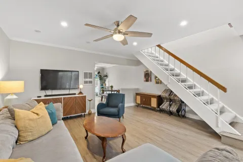 $1,149,000 | 981 North Vulcan Avenue, Unit 7, Encinitas, CA 92024