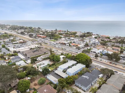 $1,149,000 | 981 North Vulcan Avenue, Unit 7, Encinitas, CA 92024