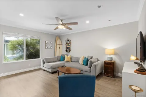 $1,149,000 | 981 North Vulcan Avenue, Unit 7, Encinitas, CA 92024