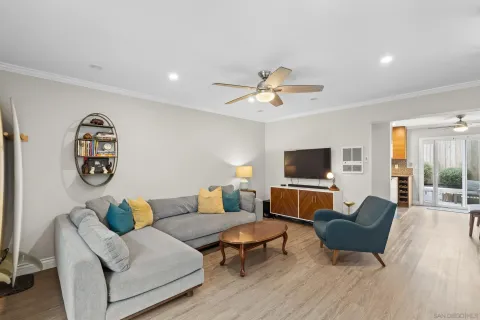 $1,149,000 | 981 North Vulcan Avenue, Unit 7, Encinitas, CA 92024